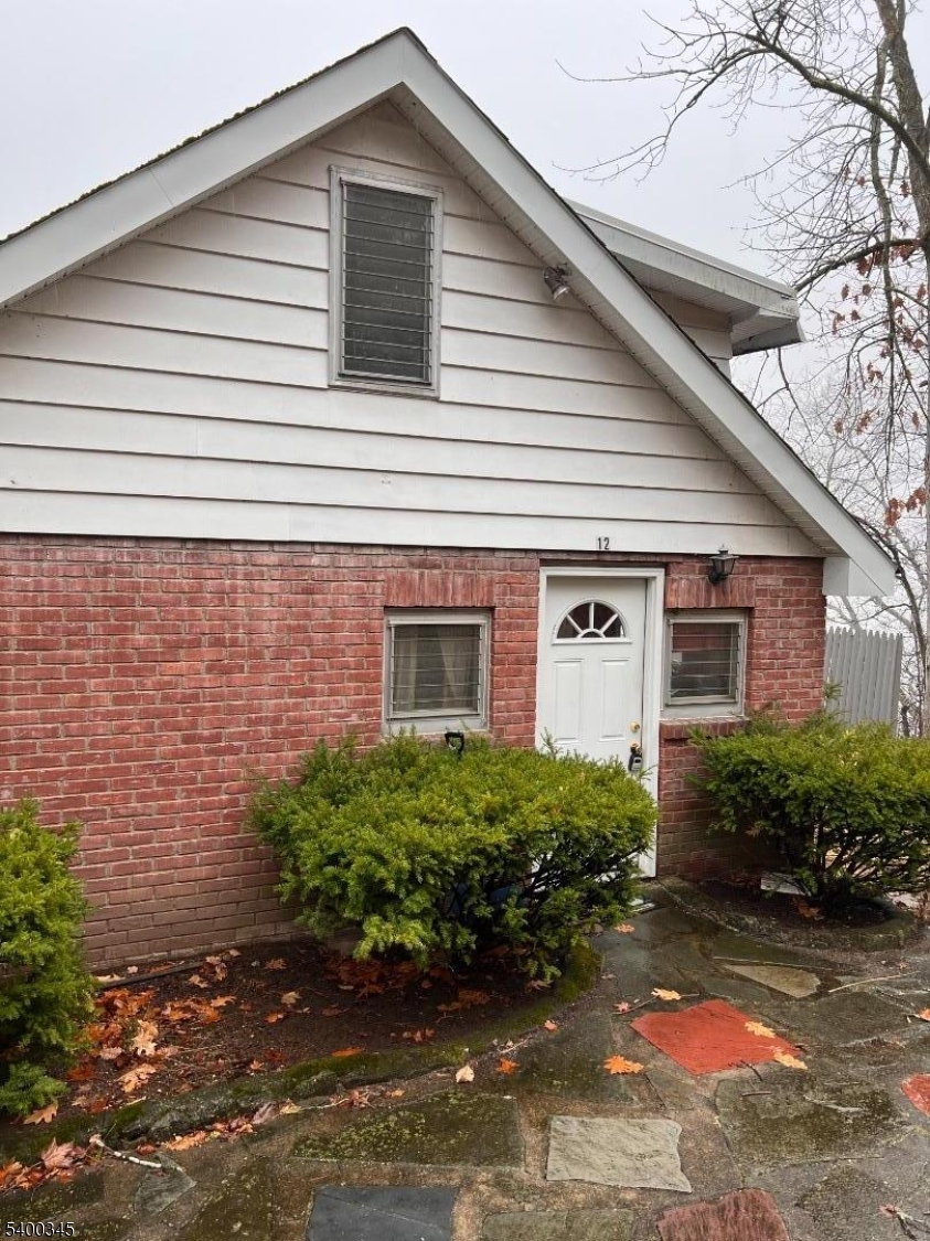 West Milford Twp., NJ 07421,12 Gifford Rd