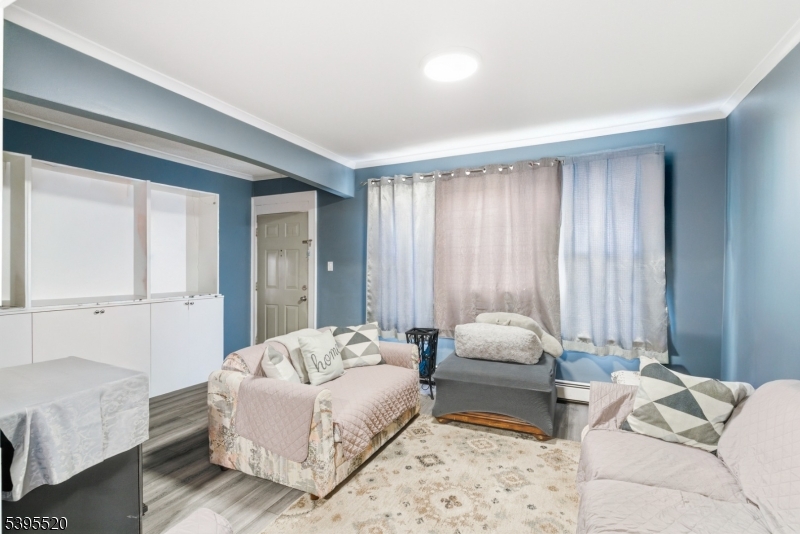 Elizabeth City, NJ 07202,937 S Elmora Ave