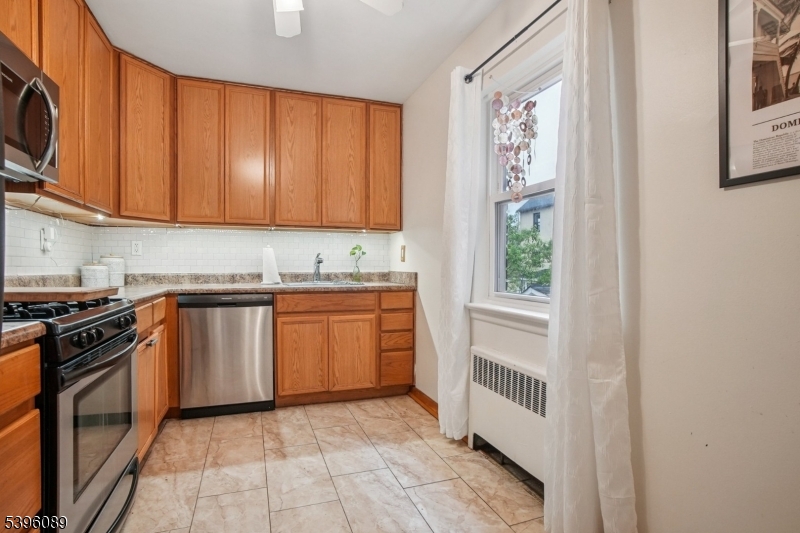 Belleville Twp., NJ 07109,59-61 Brighton Avenue U-8