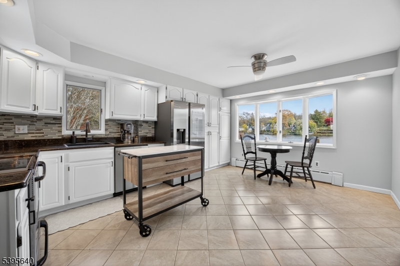 Hardyston Twp., NJ 07460,47 W Shore Trl