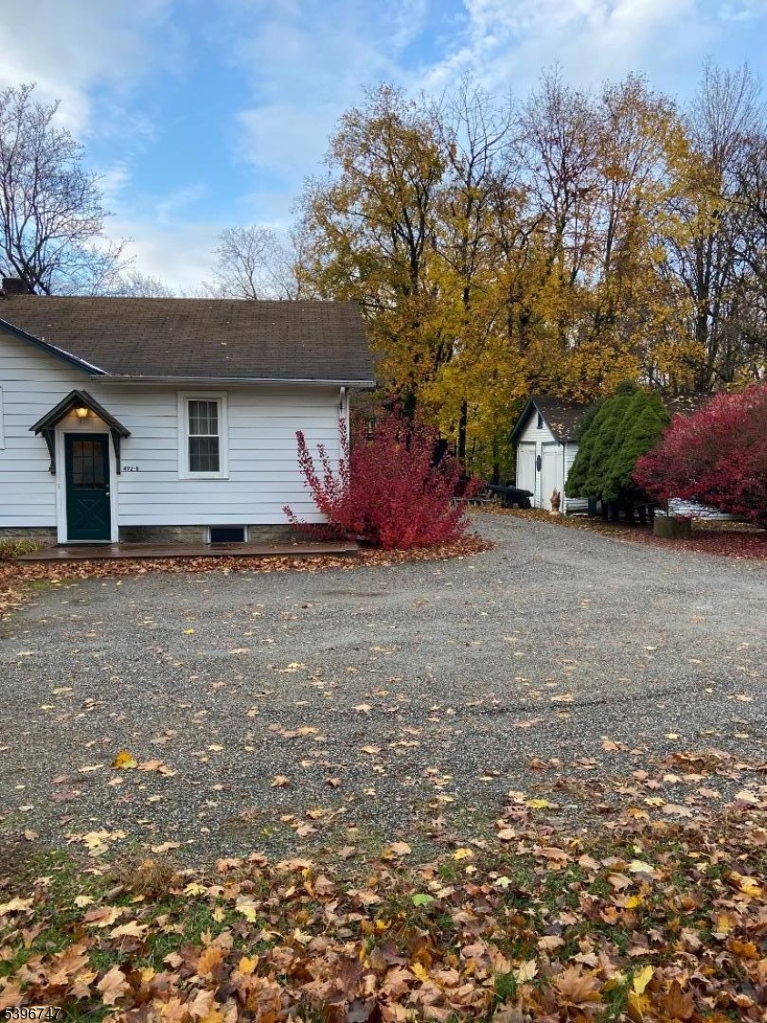 Pequannock Twp., NJ 07444,492 Dogwood Lane