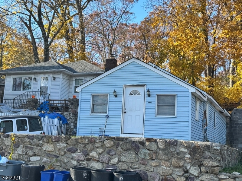 Hopatcong Boro, NJ 07837,311 Lakeside Ave