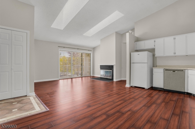 Franklin Twp., NJ 08823,37 CHELSEA COURT