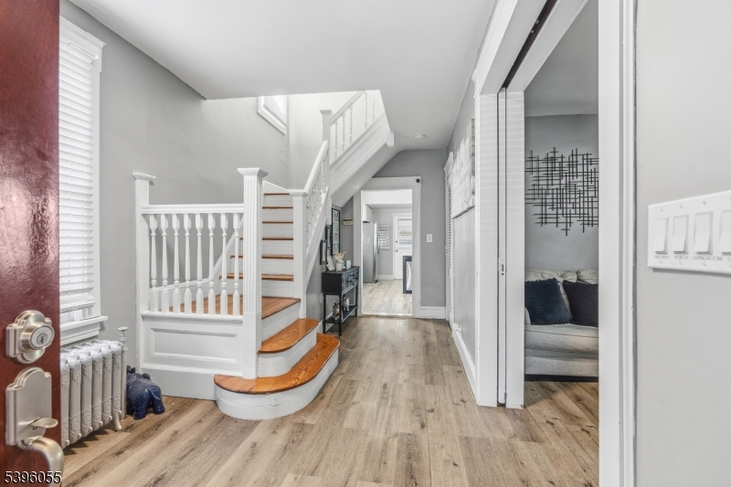 Linden City, NJ 07036,106 W Gibbons St