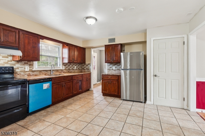 Tewksbury Twp., NJ 07830,110 Old Turnpike Rd