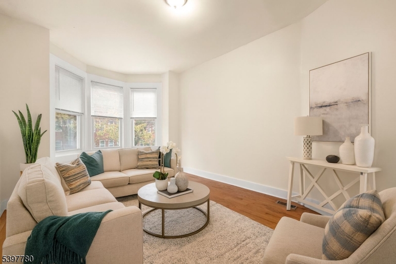 Newark City, NJ 07107,108 N 13Th St