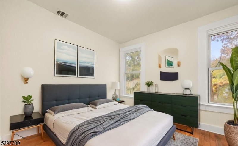 Newark City, NJ 07107,108 N 13Th St