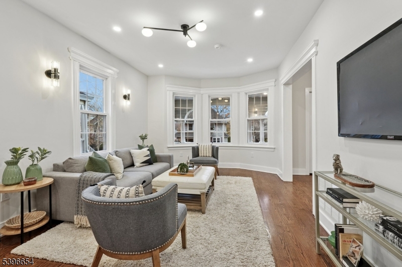 South Orange Village Twp., NJ 07079,254 Academy St