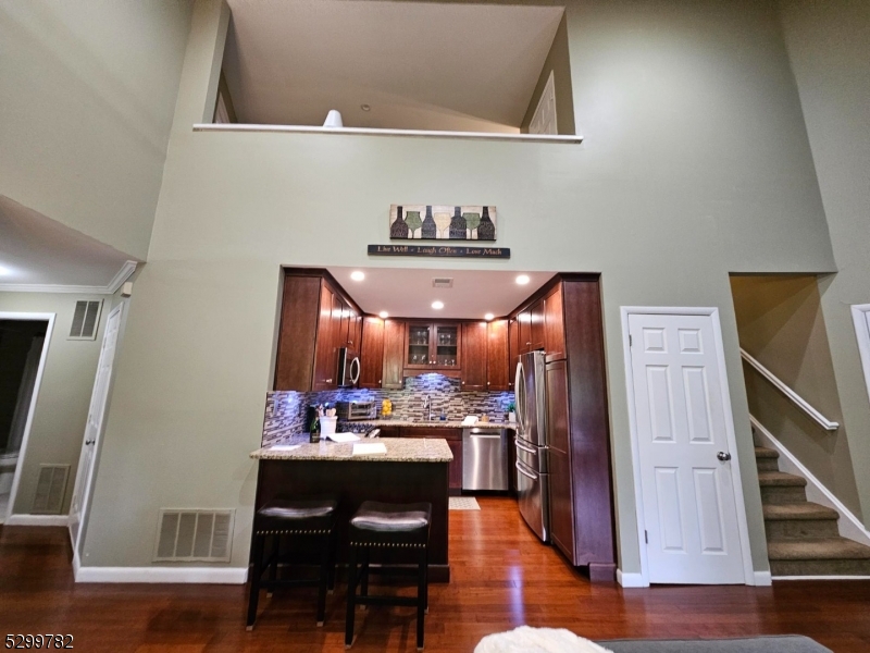 Ramsey Boro, NJ 07446,272 Redwood Ct #10