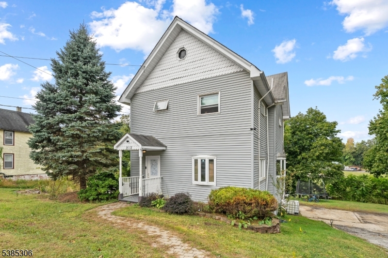 Hamburg Boro, NJ 07419,212 Route 23