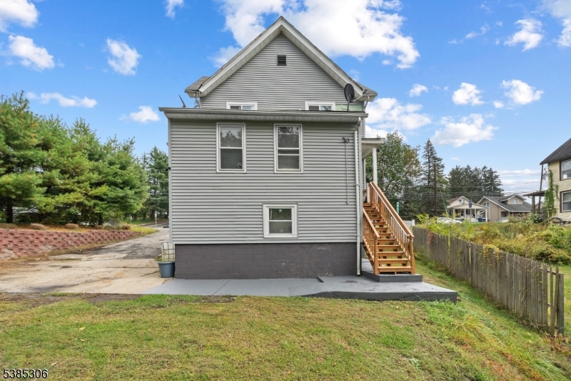 Hamburg Boro, NJ 07419,212 Route 23