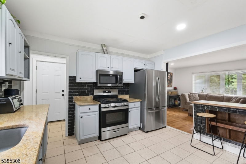 Hamburg Boro, NJ 07419,212 Route 23