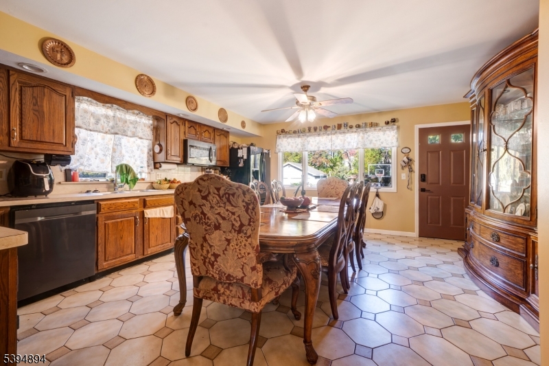 Westfield Town, NJ 07090,724 South Ave W.,