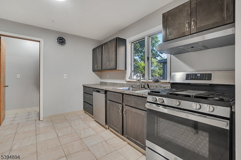 Westfield Town, NJ 07090,724 South Ave W.,