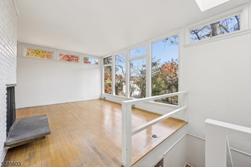 West Orange Twp., NJ 07052,45 Greenwood Ave