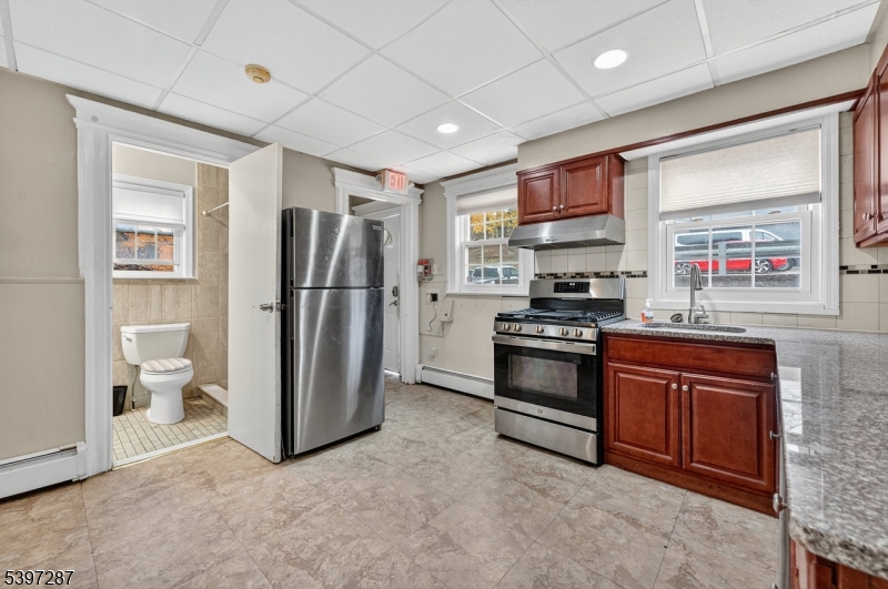 Verona Twp., NJ 07044,160 Bloomfield Ave