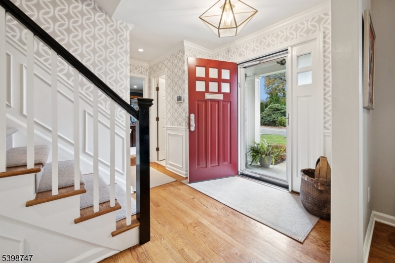 Summit City, NJ 07901,7 Oak Forest Ln