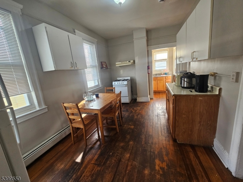 Clifton City, NJ 07011,457 Hazel St