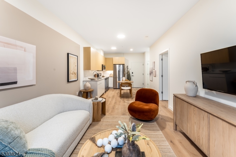 East Orange City, NJ 07018,431 Dr Mlk Jr Blvd #311