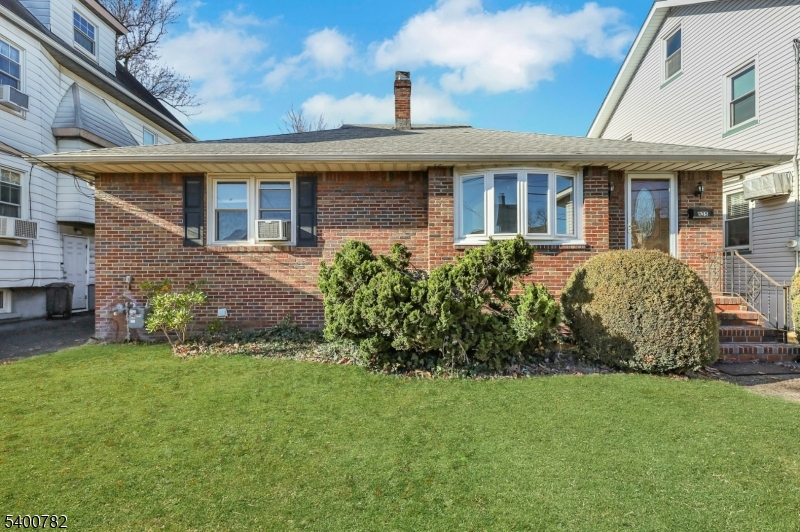 Kearny Town, NJ 07032,835 Chestnut St