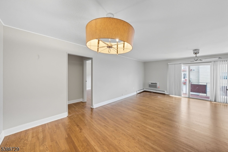 352 Hoover Ave #94, Bloomfield Twp., NJ 07003