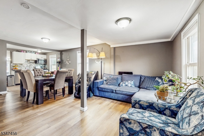 Manville Boro, NJ 08835,20 S 8Th Ave