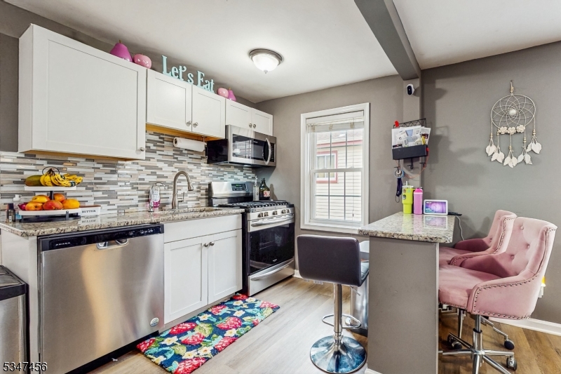 Manville Boro, NJ 08835,20 S 8Th Ave