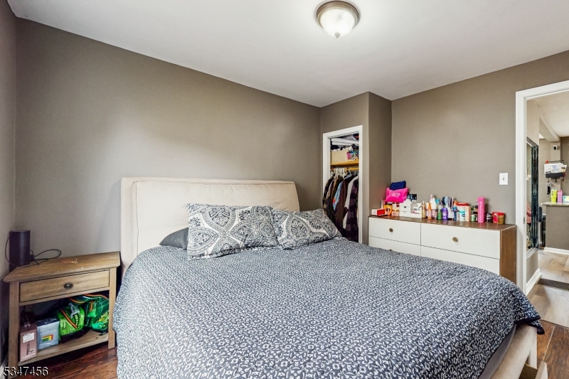 Manville Boro, NJ 08835,20 S 8Th Ave