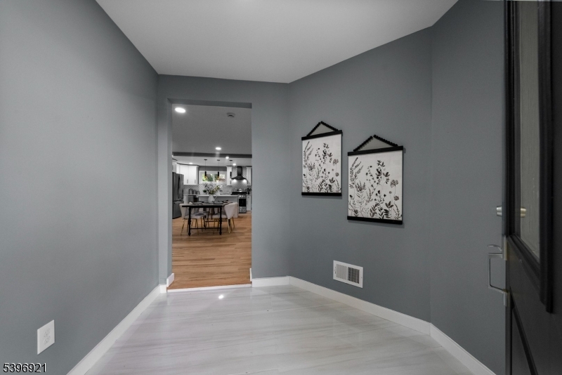 South Amboy City, NJ 08879,498 Alpine St