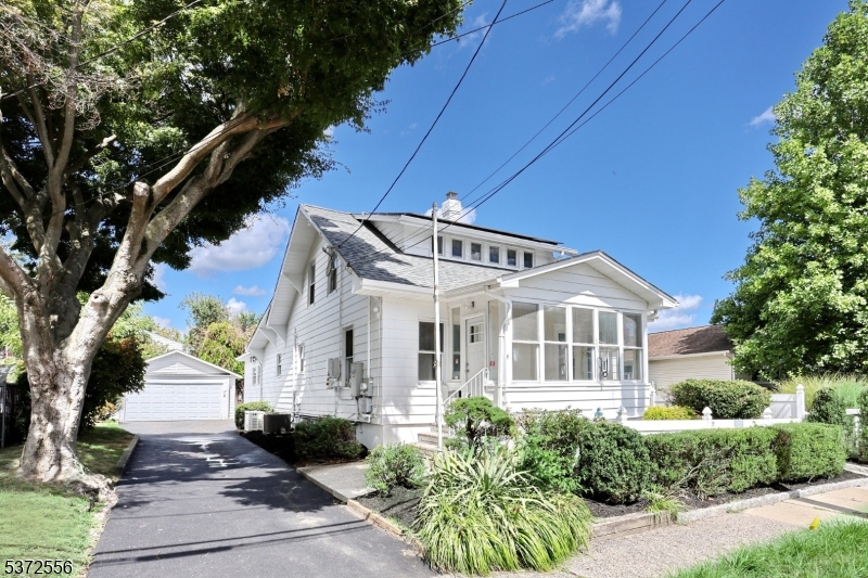 7-29 Cedar St, Fair Lawn Boro, NJ 07410