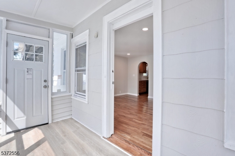 Fair Lawn Boro, NJ 07410,7-29 Cedar St