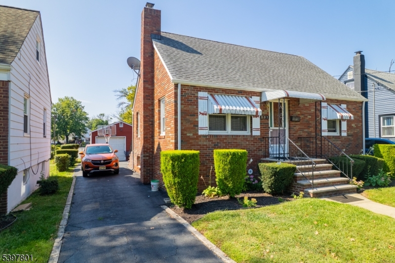 Linden City, NJ 07036,807 Carnegie St