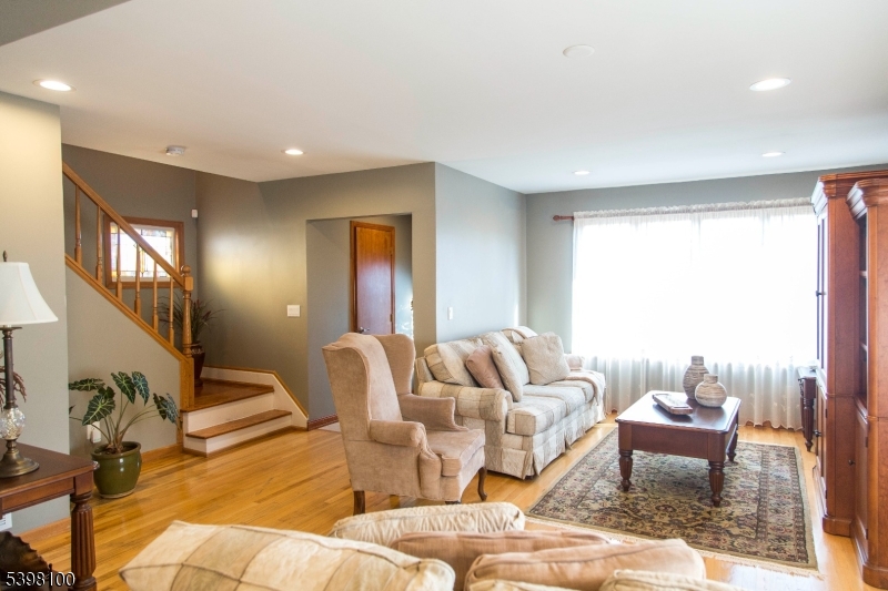 Union Twp., NJ 07083,114 Wyoming Ave