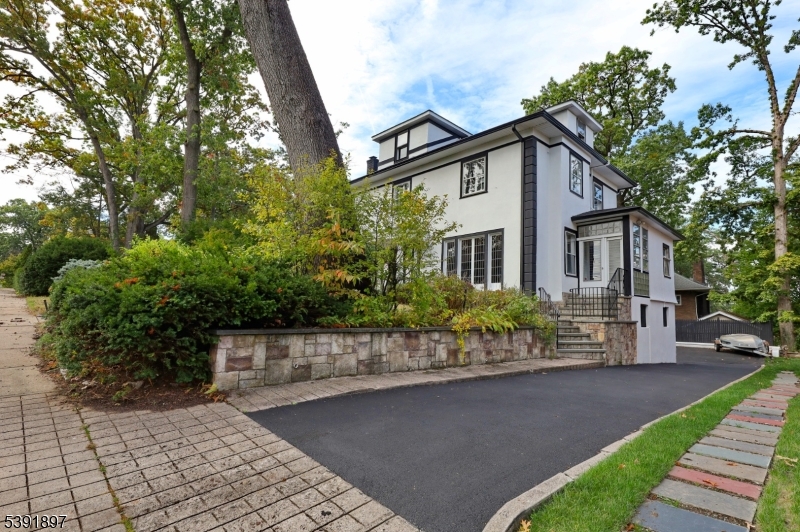 Paterson City, NJ 07514,98-106 East 38th St