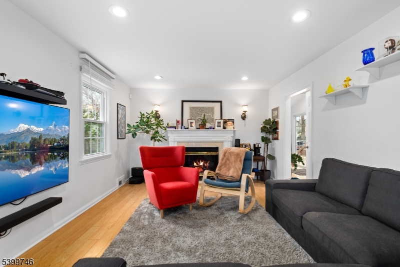 Livingston Twp., NJ 07039,480 S Livingston Ave