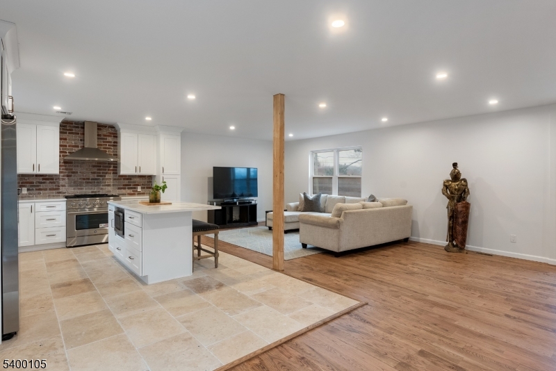 Chester Twp., NJ 07930,11 Furnace Rd