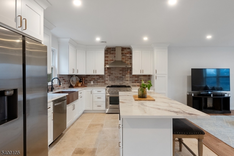 Chester Twp., NJ 07930,11 Furnace Rd