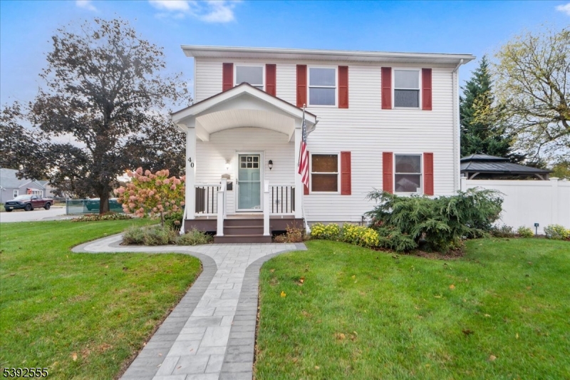 40 Burnside Pl, Wanaque Boro, NJ 07420