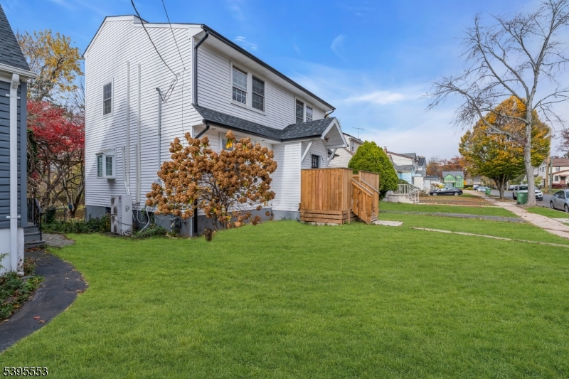 Roselle Boro, NJ 07203,932 Wheatsheaf Rd