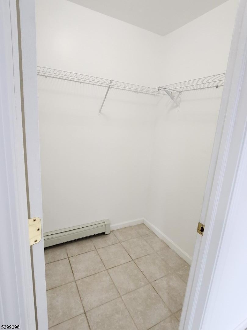 Paterson City, NJ 07522,83 Wayne Ave