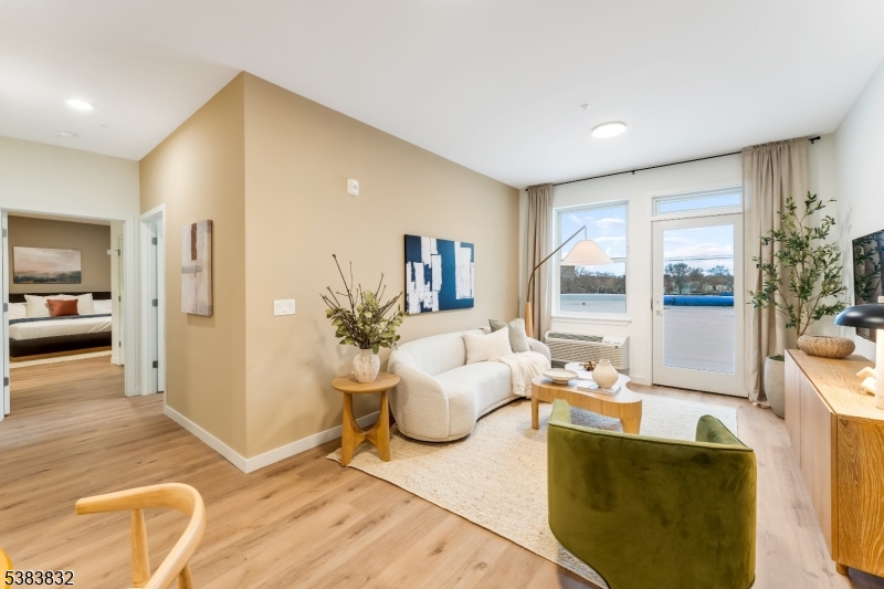 431 Dr Mlk Jr Blvd #427, East Orange City, NJ 07018