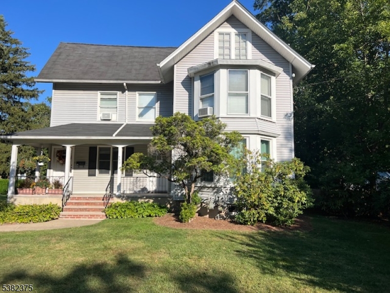 Cranford Twp., NJ 07016,307 Walnut Ave Unit 1