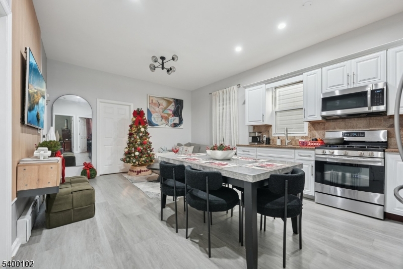 Union City, NJ 07087,717 16Th St