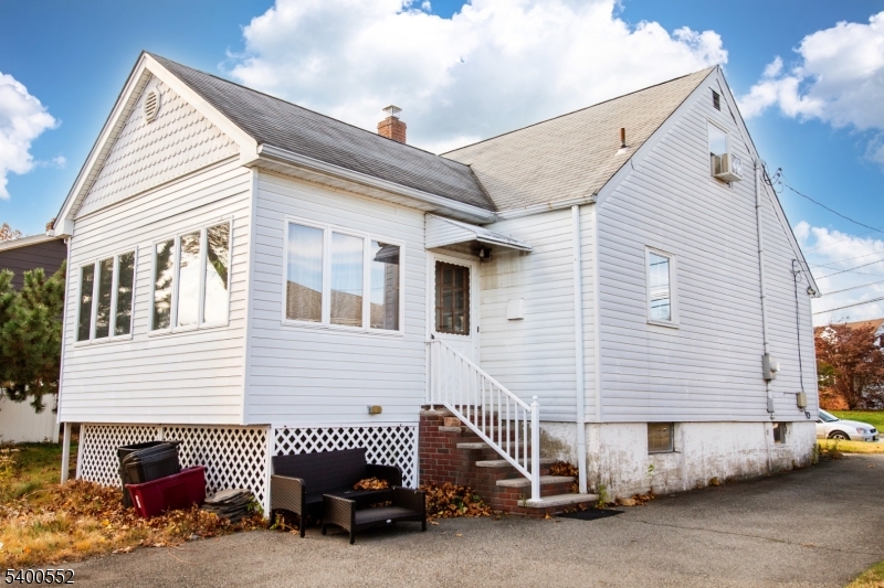 Clifton City, NJ 07013,33 Graydon Terrace