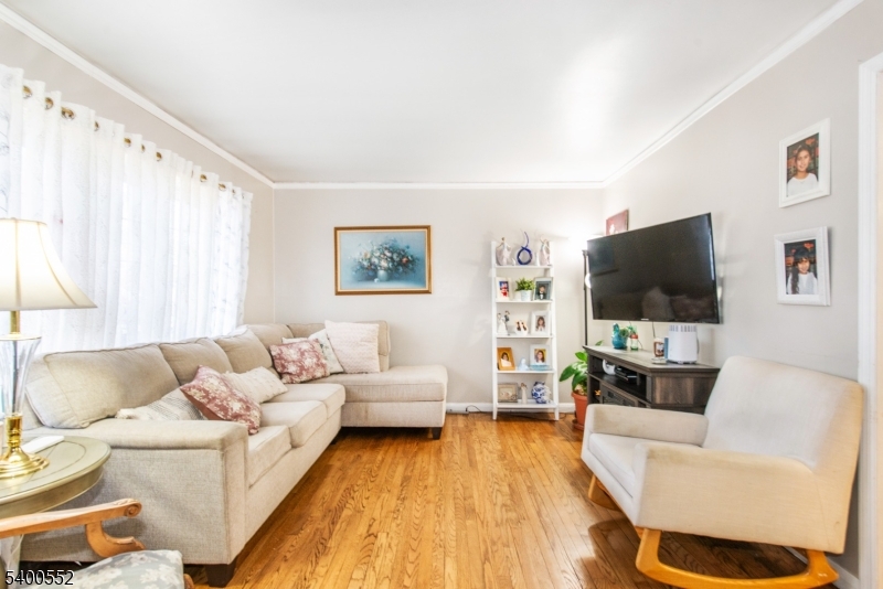 Clifton City, NJ 07013,33 Graydon Terrace