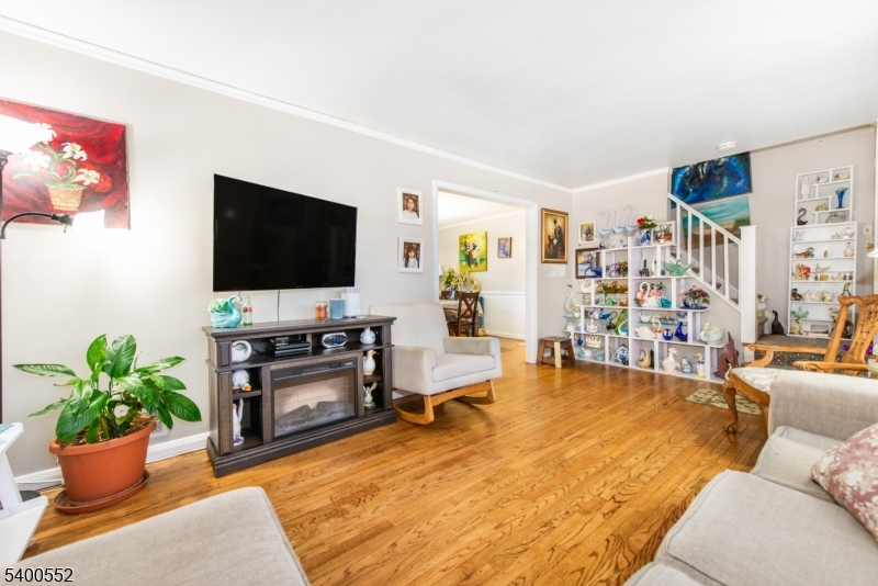 Clifton City, NJ 07013,33 Graydon Terrace