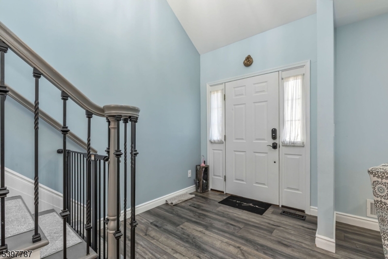 Kenilworth Boro, NJ 07033,126 N 13Th St