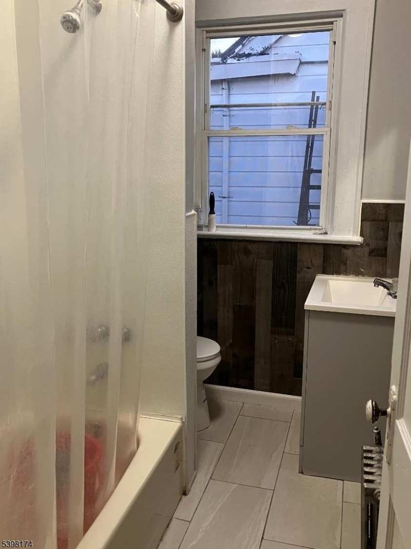 Newark City, NJ 07106,164 Stuyvesant Ave