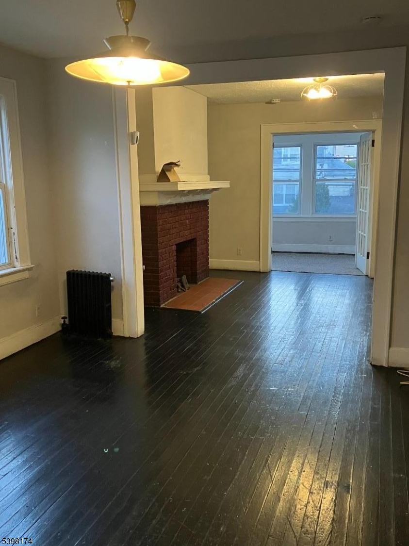 Newark City, NJ 07106,164 Stuyvesant Ave