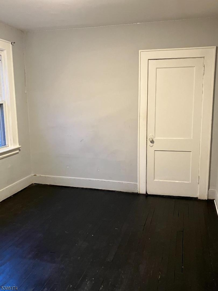 Newark City, NJ 07106,164 Stuyvesant Ave